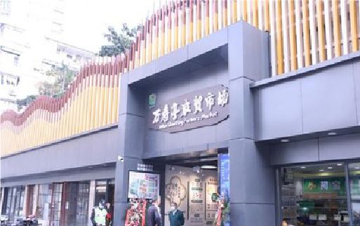 三台装招牌时，需要注意什么？